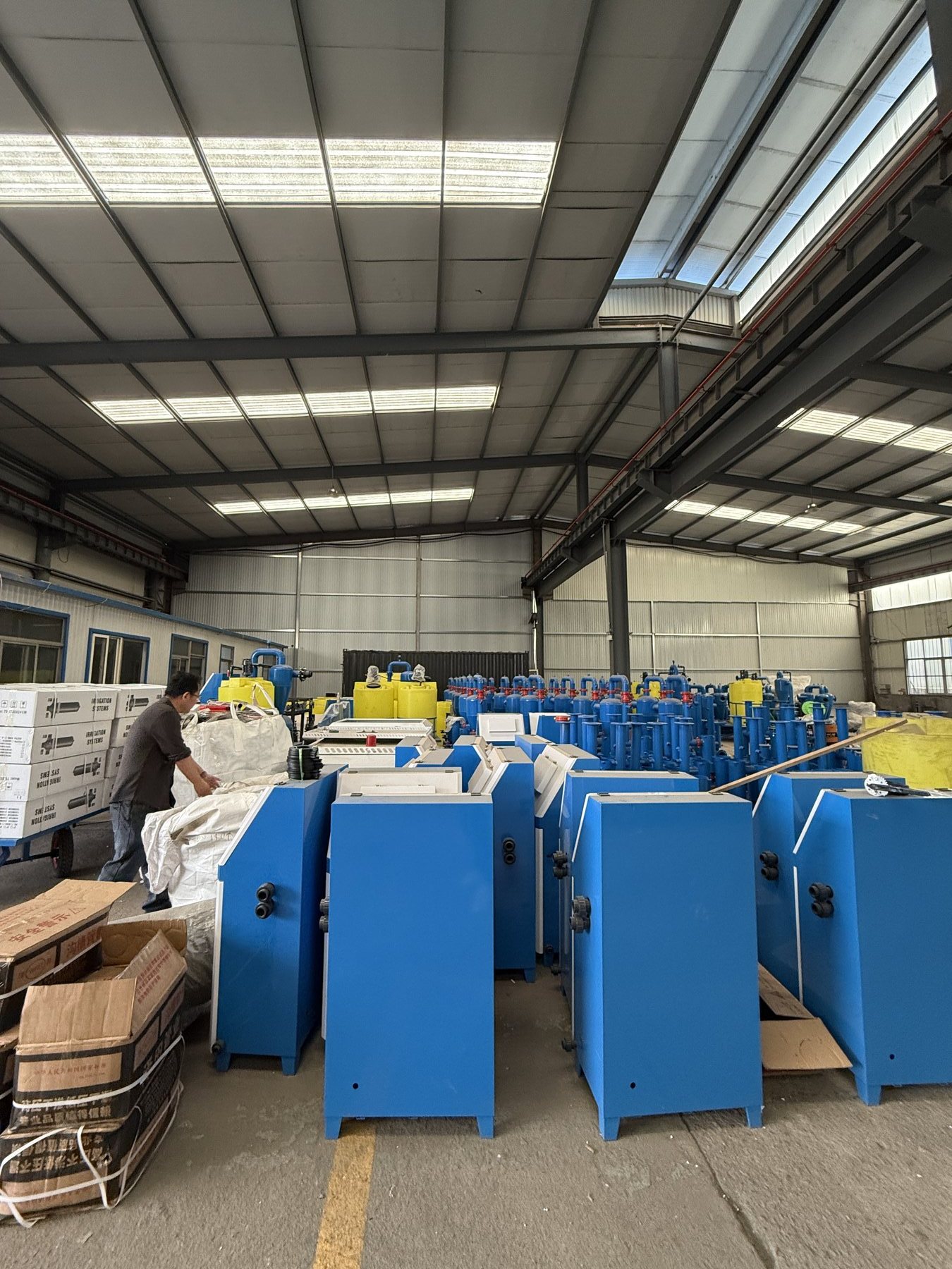 Irrigation filtration equipment